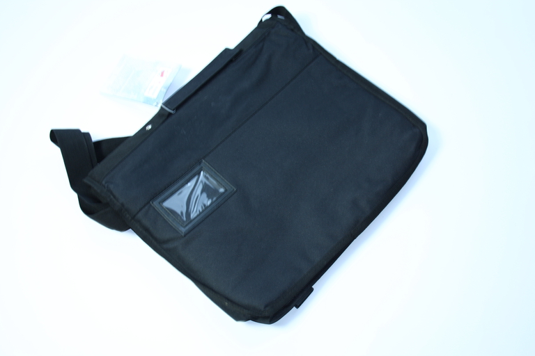 TORBA ALPINUS na laptop dokumenty czarny 40x30cm (3)