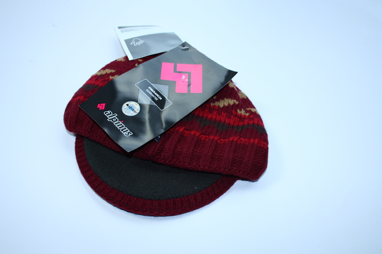 Czapka Alpinus MAKO z daszkiem bordowy (2)