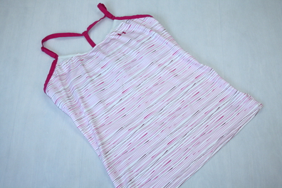 Top damski Under Armour HEAT GEAR biały/róż