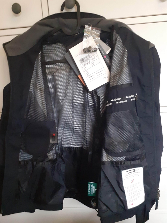 damska kurtka trekkingowa Alpinus CONSTANTA czarny (3)